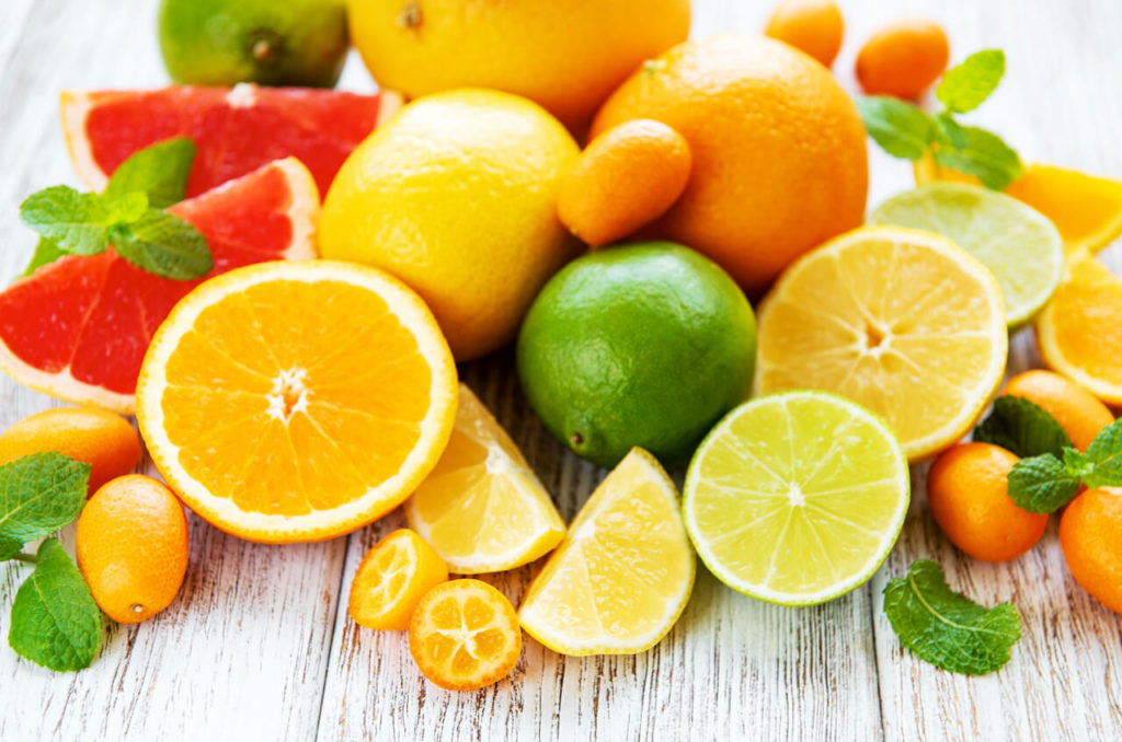 오렌지나 레몬보다 비타민C가 풍부한 과일 7 시트러스