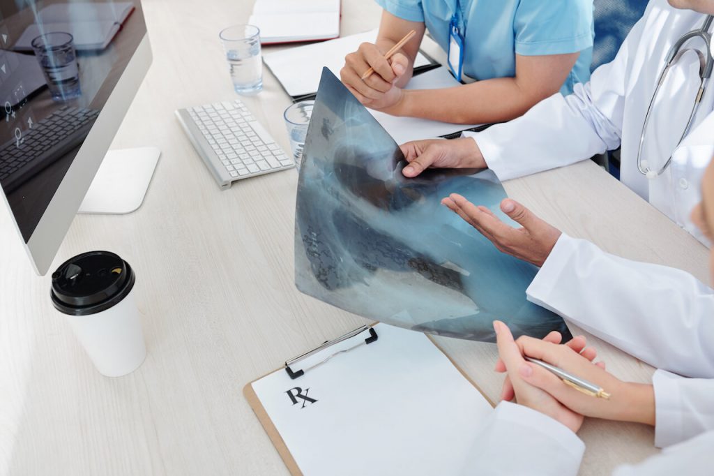 폐렴 초기 증상, 폐렴은 어떻게 진단하나요? 폐렴 초기증상