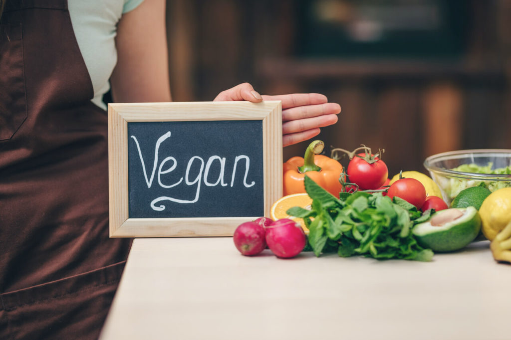 최근 급 부상하는 비건 다이어트(Vegan Diet), 비거니즘(Veganism), 음식과 건강 효과 비건
