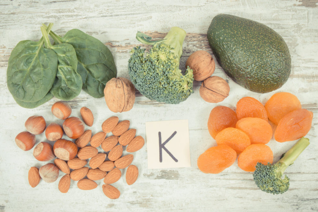 최근 부상하는 비타민K2, 효능과 비타민K2가 풍부한 음식 비타민